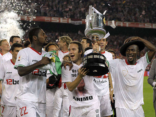 中有着稳定 中有着稳定